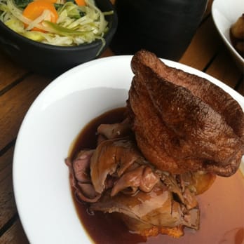 The Fishes - Sunday roast - leg of lamb - Pubs Near Me - Oxford, OXF