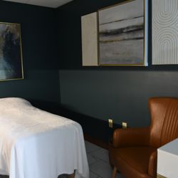 Mane Attraction Salon & Day Spa - One of our body waxing rooms where we offer, legs, back, arms, chest, stomach, bikini and brazilian waxes.