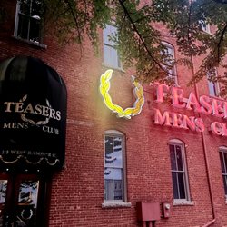 Teasers Men’s Club