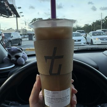 Tbaar - Fresh Brewed Oolong Tea W. Milk 现萃乌龙奶绿 - Bubble Tea Near Me - Orlando, Florida