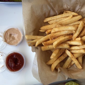 Lemon Zest Cafe - Small Regular Fries - Mediterranean Near Me - Glendale, California