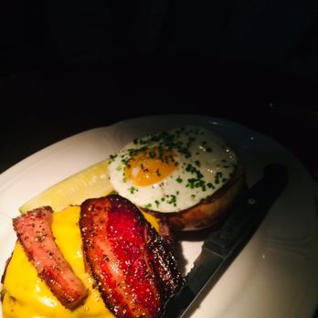 Au Cheval - Bars Near Me - Chicago, Illinois Au Cheval - Bars Near Me - Chicago, Illinois