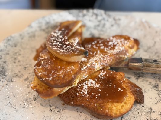 Croissants Bistro & Bakery by null
