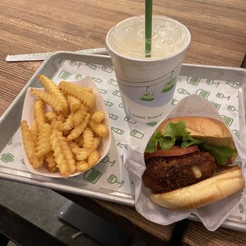 Shake Shack Central West End - Fries, vanilla shake, portobello burger - Ice Cream & Frozen Yogurt Near Me - St. Louis, Missouri Shake Shack Central West End - Fries, vanilla shake, portobello burger - Ice Cream & Frozen Yogurt Near Me - St. Louis, Missouri