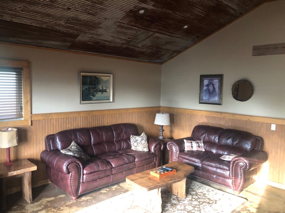 Waterfront Grocery & Tackle Logo