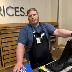 DSW Designer Shoe Warehouse