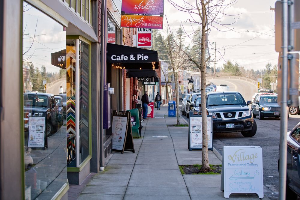 MULTNOMAH VILLAGE APARTMENTS Updated August 2024 23 Photos 7711