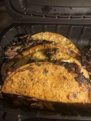Sabor Tacos by null