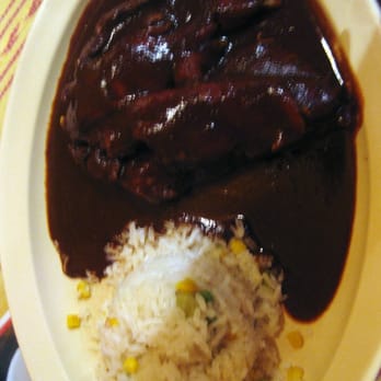 La Morena Oaxaqueña Restaurant - Mole Coloradito con Pollo - Mexican Near Me - Los Angeles, California