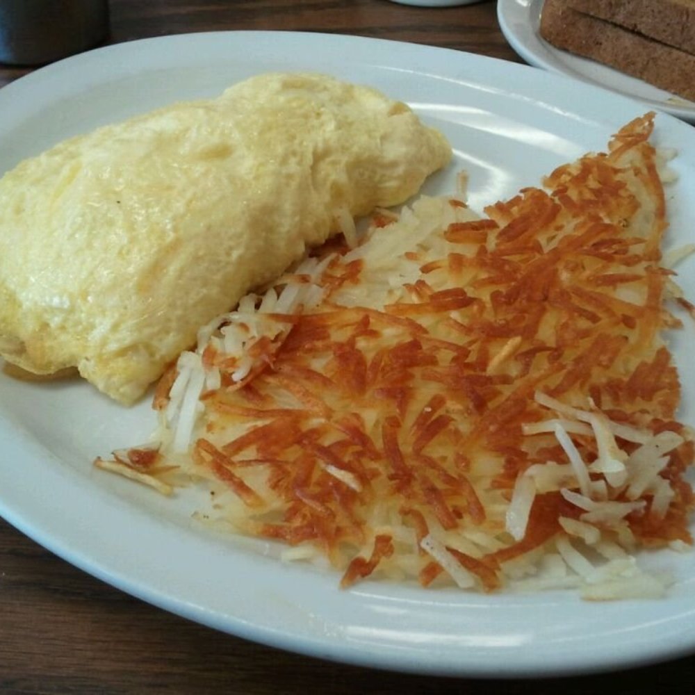 Cully's Restaurant - Omelette w hash browns - Breakfast & Brunch Near Me - Poway, California Cully's Restaurant - Omelette w hash browns - Breakfast & Brunch Near Me - Poway, California