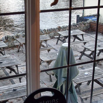 The Boathouse - Pubs Near Me - Shrewsbury, SHR
