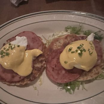 The Penrose - Eggs Benedict with ham - Gastropubs Near Me - New York, New York The Penrose - Eggs Benedict with ham - Gastropubs Near Me - New York, New York