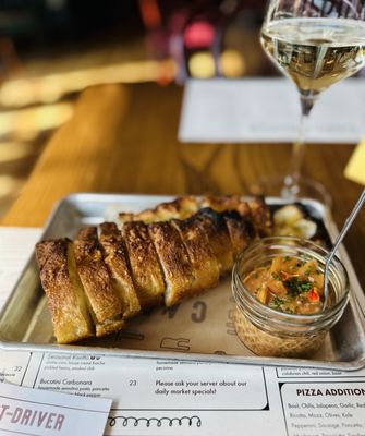 Cart Driver Lo-Hi by null Cart Driver Lo-Hi by null