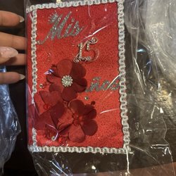 Sarah's Couture - Package items