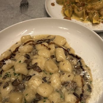 Rosalie - Italian Near Me - Wayne, Pennsylvania