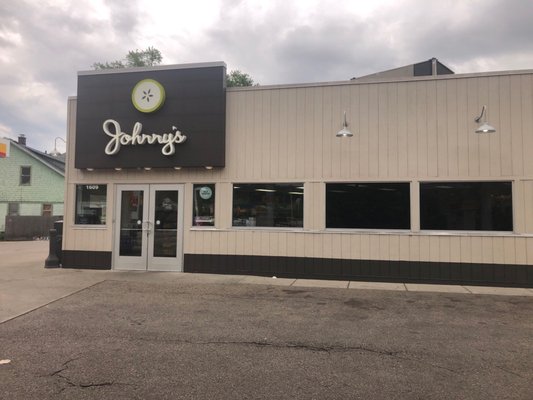 Johnny&#39;s - mi Johnny's Markets, 1609 S Westnedge Ave, Kalamazoo, MI 49008