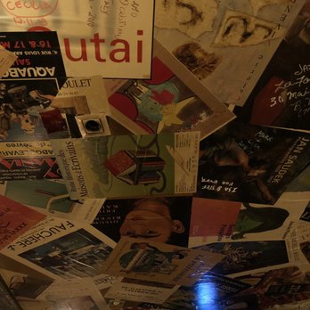 Chez Papa Jazz Club - Fun decor. This is the ceiling. - Jazz & Blues Near Me - Paris, 75 Chez Papa Jazz Club - Fun decor. This is the ceiling. - Jazz & Blues Near Me - Paris, 75