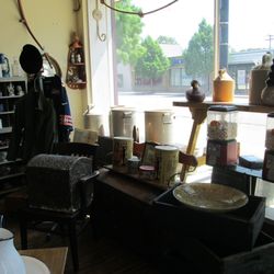 Bluemoon Antiques and Collectibles