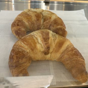 Brue Coffee Shop - Croissant - Coffee & Tea Near Me - Virginia Beach, Virginia Brue Coffee Shop - Croissant - Coffee & Tea Near Me - Virginia Beach, Virginia