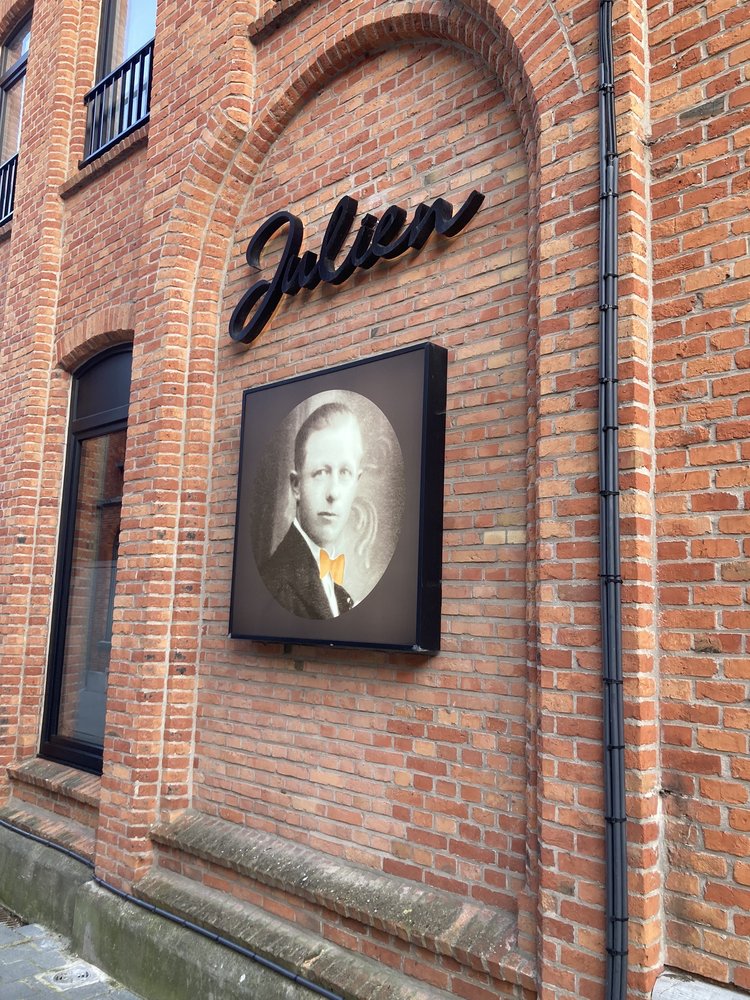 JULIEN Marktplein 1 Nieuwpoort West Vlaanderen Belgium JULIEN Marktplein 1 Nieuwpoort West Vlaanderen Belgium