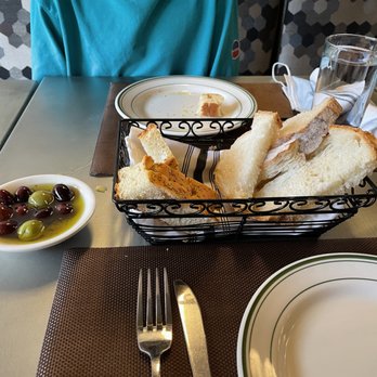 Alessandro's Italian - Italian Near Me - Manhasset, New York