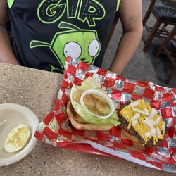 Mister Henry's Neighborhood Restaurant - Cheeseburger Club*