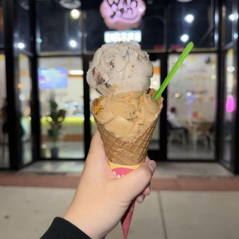 Wanyen Cafe - Desserts Near Me - Salt Lake City, Utah