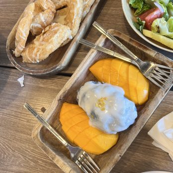 Siam Station - Mango Sticky Rice - Thai Near Me - Irvine, California