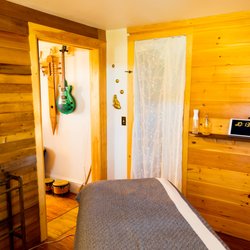 Hark House - Treatment room