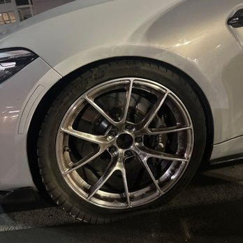 Titanium Towing - flat tire - Towing Near Me - Los Angeles, California
