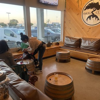 Smog City West - Lounge-y space - Breweries Near Me - Torrance, California Smog City West - Lounge-y space - Breweries Near Me - Torrance, California