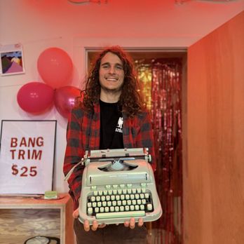 The Traveling Typist - Pop-up Shops Near Me The Traveling Typist - Pop-up Shops Near Me