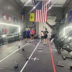 SDG Athletics - Kettle bells, clubs and maces!