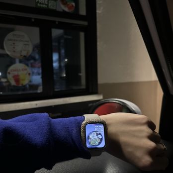 Krispy Kreme - Window at 9:40 but they're supposed to close at 10. - Donuts Near Me - Rohnert Park, California