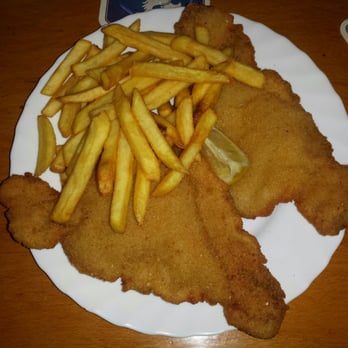 Gasthaus am Rilkeplatz - Wiener Schnitzel v. Schwein m. Pommes 8,40 - Gastropubs Near Me - Vienna, 9 Gasthaus am Rilkeplatz - Wiener Schnitzel v. Schwein m. Pommes 8,40 - Gastropubs Near Me - Vienna, 9
