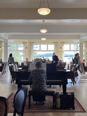 Lake Yellowstone Hotel & Cabins by null