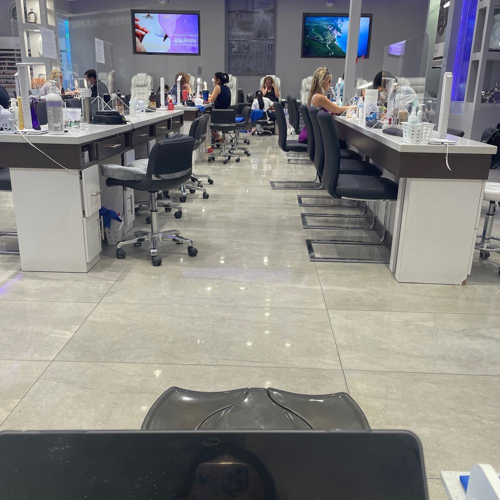 Grand Nails Lounge - Nail Salons Near Me - Glendale, Arizona