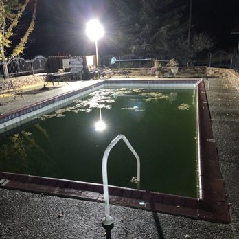 Gold Trail Motor Lodge - Green pool - lol! - Hotels Near Me - Placerville, California Gold Trail Motor Lodge - Green pool - lol! - Hotels Near Me - Placerville, California