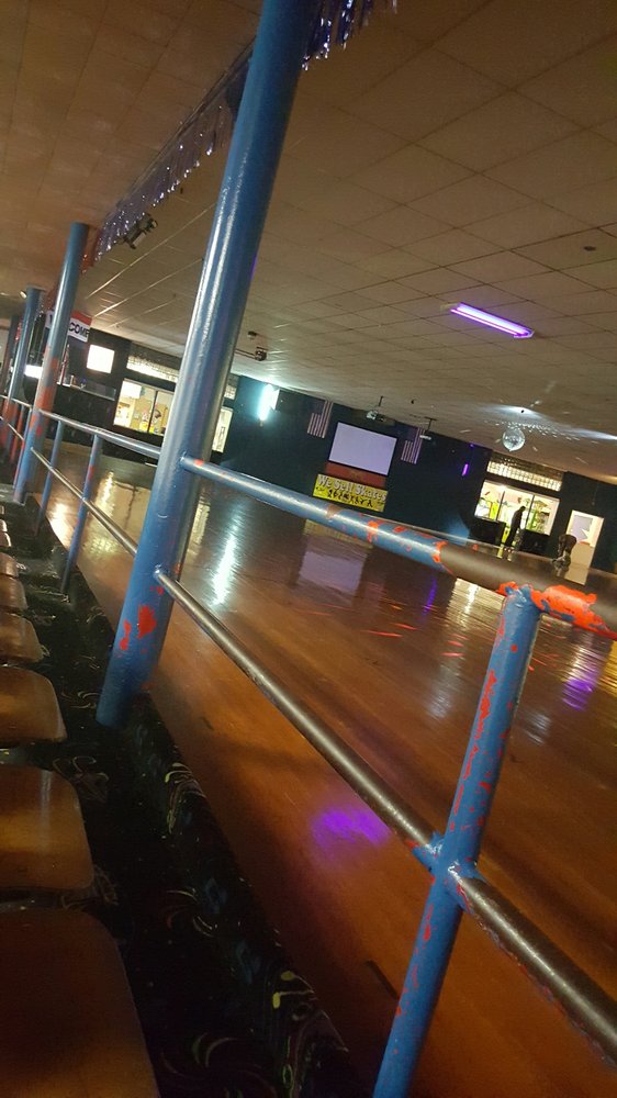 EDRU SKATE A RAMA Updated November 2024 15 Reviews 1891 Cedar St