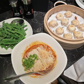 Din Tai Fung 鼎泰豐 - Garlic String Beans, Crab and Pork Xiao Long Bao and Noodles with Sesame Sauce - Dim Sum Near Me - Vancouver, British Columbia Din Tai Fung 鼎泰豐 - Garlic String Beans, Crab and Pork Xiao Long Bao and Noodles with Sesame Sauce - Dim Sum Near Me - Vancouver, British Columbia
