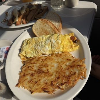 Art's Cafe - Diners Near Me - San Francisco, California