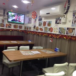 洪記中菜館 - This Chinese restaurant is so delicious. The food is fresh, it's a clean place and the customer service is great.