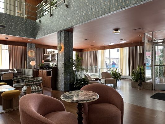 Municipal Bar by null