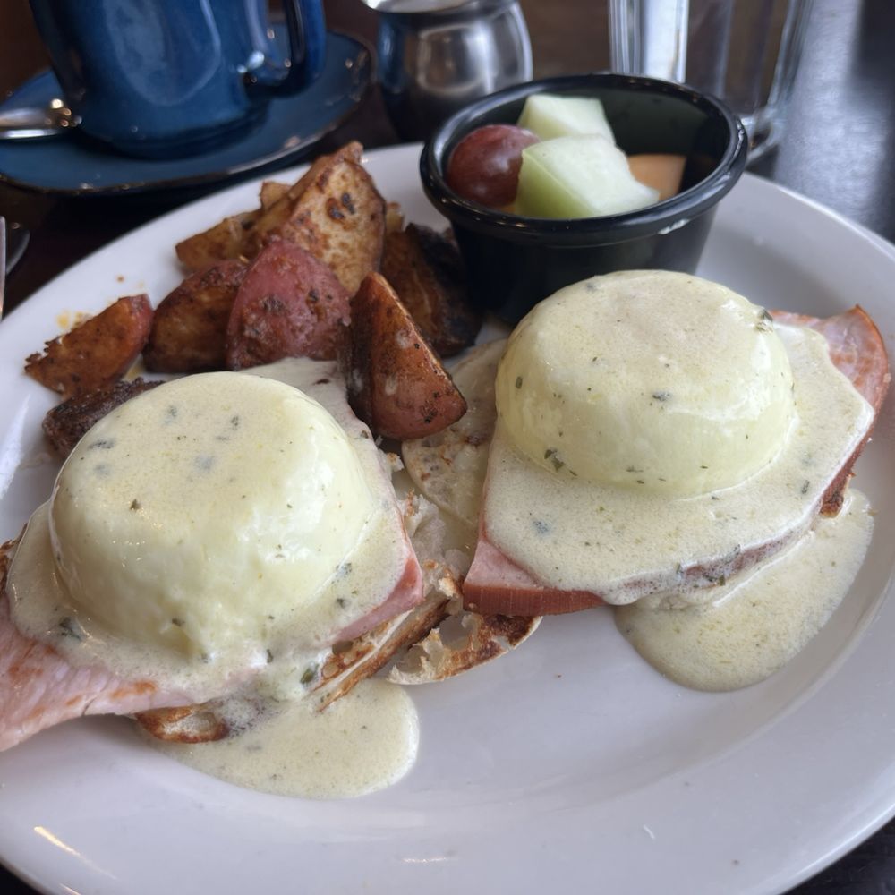 Wildflower Cafe - Eggs Benedict - Breakfast & Brunch Near Me - Redondo Beach, California Wildflower Cafe - Eggs Benedict - Breakfast & Brunch Near Me - Redondo Beach, California