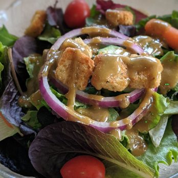 Ocean Grill - Salad with balsamic vinaigrette - Seafood Near Me - Vero Beach, Florida