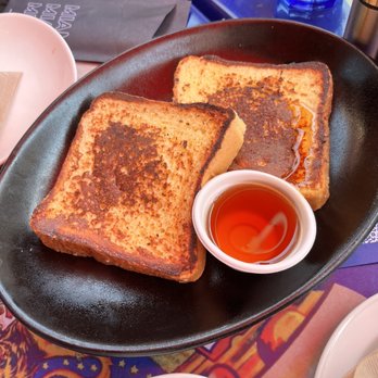 Cochon Dingue - Lol, French Toast. Rather have an Eggo. - Bars Near Me - Quebec City, Quebec