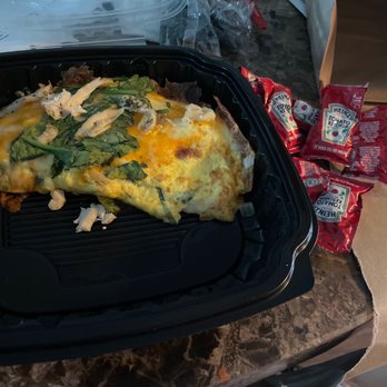 Le Peep - Breakfast & Brunch Near Me - Edison, New Jersey Le Peep - Breakfast & Brunch Near Me - Edison, New Jersey