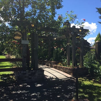 Crow & Gate Pub - A pub in a garden! - British Near Me - Nanaimo, British Columbia