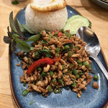 Ari's Thai Eatery - Thai Near Me - Azusa, California