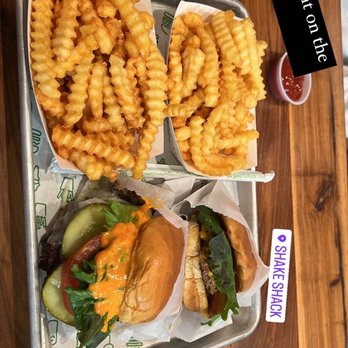 Shake Shack Short North - ShackBurger & Hot Ones- Burger & Fries - Fast Food Near Me - Columbus, Ohio